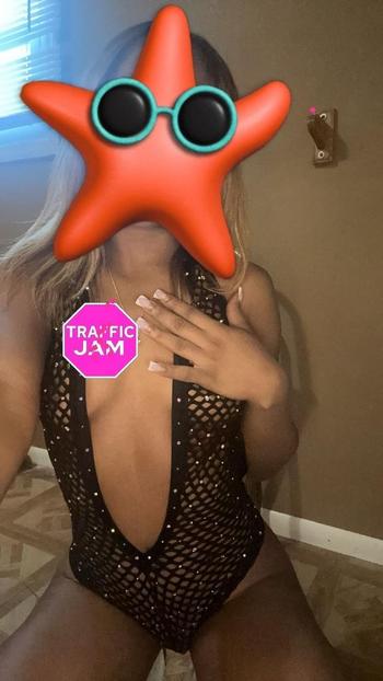 Celina , 24  female escort, Syracuse