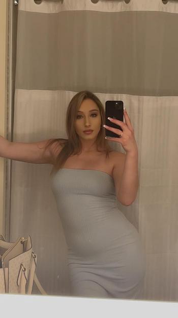 Kelly , 27  female escort, Syracuse